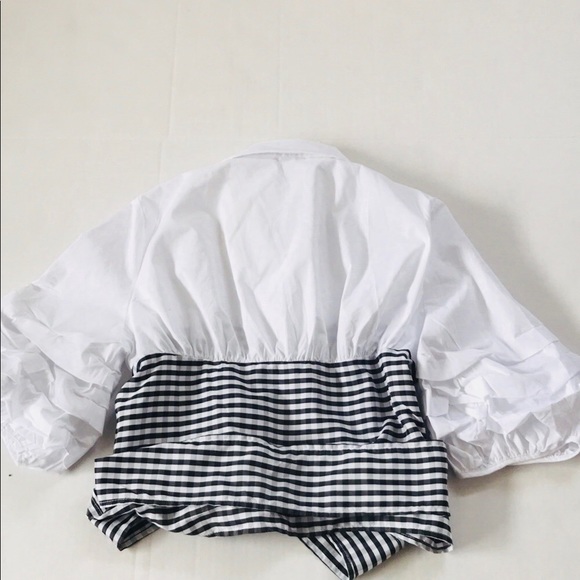 Black and White Top - Picture 3 of 4